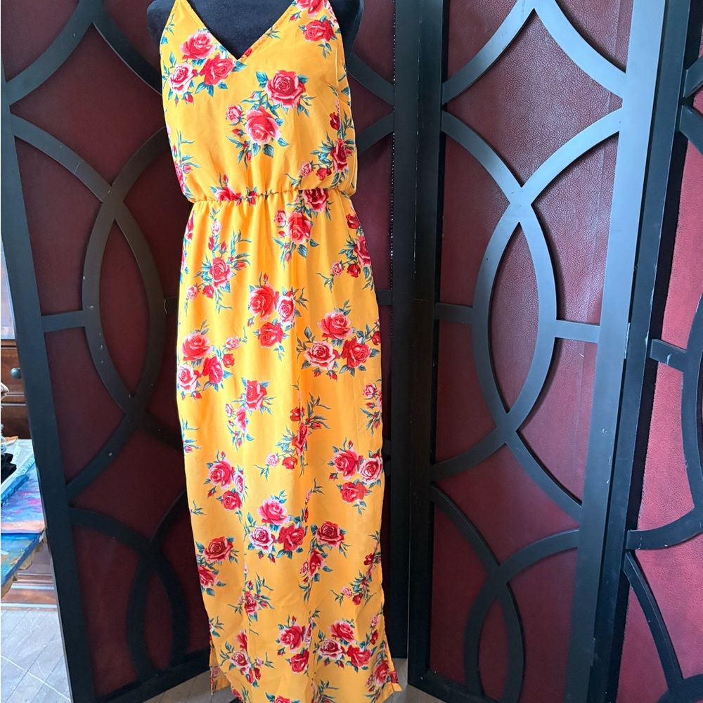 H&M Divided Yellow Floral Maxi Dress – Red Roses – Size 6